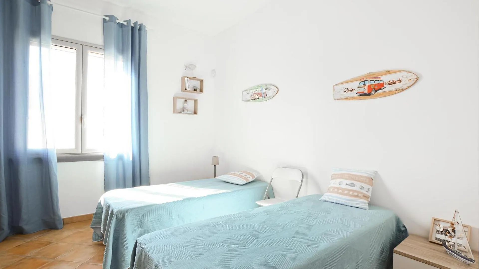 2 Bedroom Amazing Home In Triscina 0*,