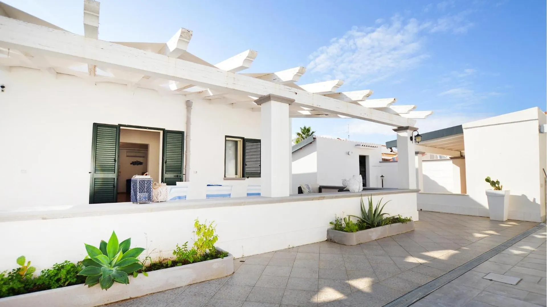 2 Bedroom Amazing Home In Triscina